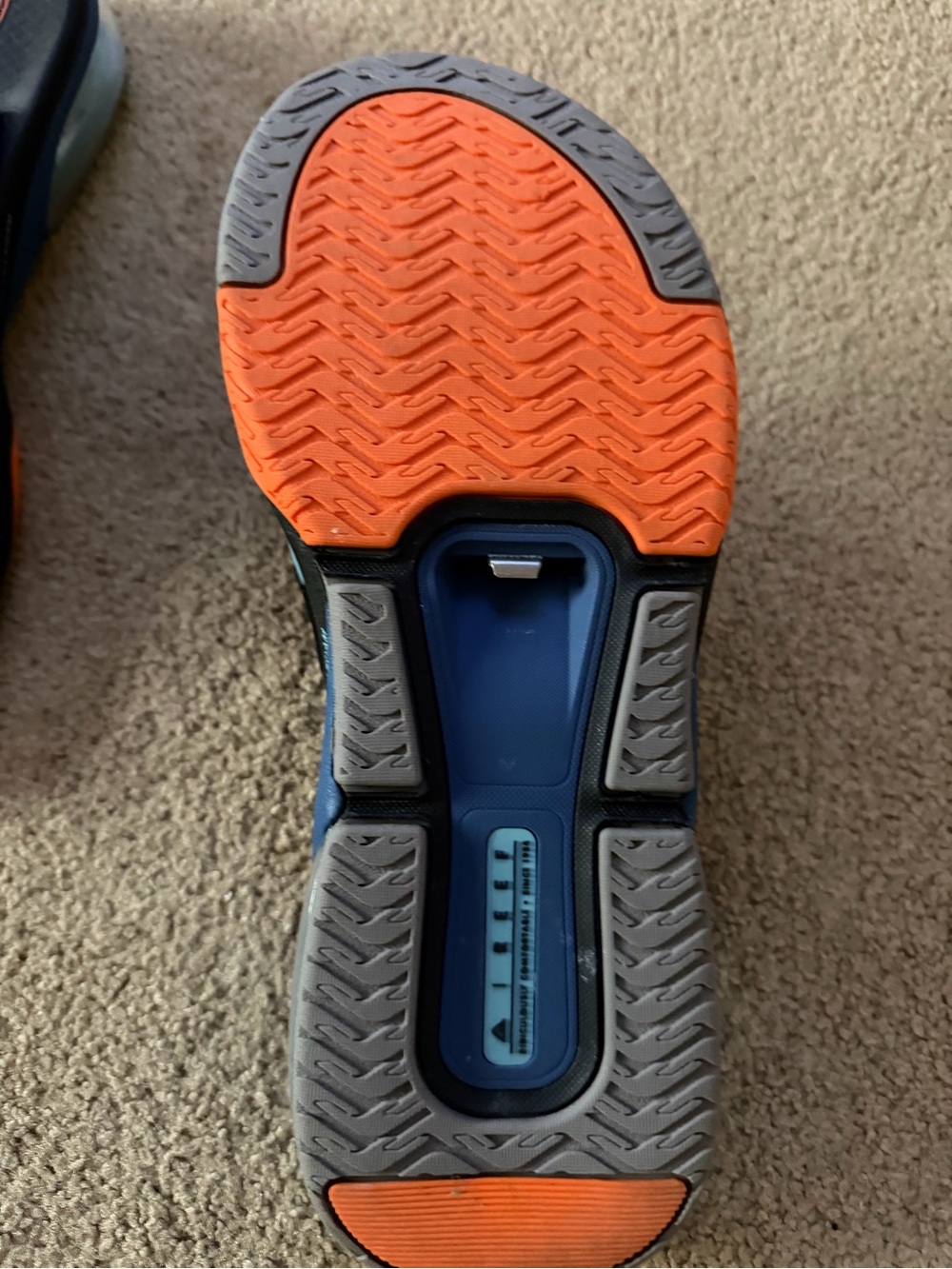 Men’s reef flip flops size 8 - Picture 2 of 2